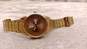 Optima Golden Color Watch, Heavy Design