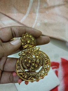 Earing With Mangtika Set