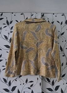 Hight neck Patterned Long Sleeve Top