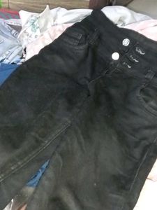 Black Skinny Jeans