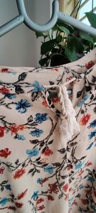 Beige M size Floral Formal Casual women&#39;s top