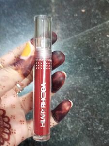 Hilary Rhoda Power of Matte Lipstick