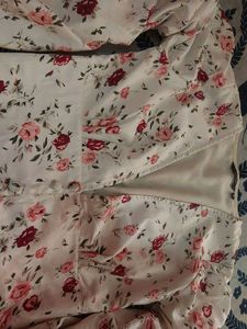 Very Pretty Floral Top