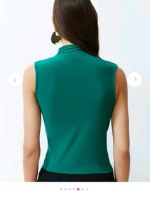 NEW TOP