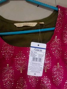 Elegant Pink &amp; Gold Kurta Set
