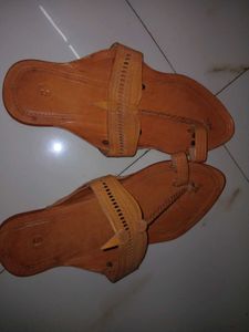 Kolhapuri Chappal