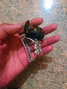 2 Hair Clutcher With head sticker