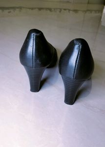 Mochi Wedges &amp; Heels 👠only use twice