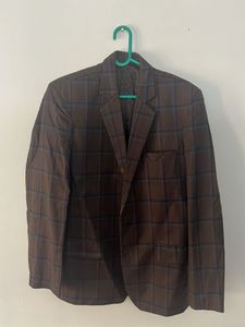 Classic Brown Checkered Blazer – Elegant Design, P