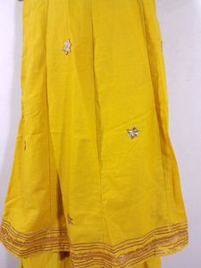 Yellow Kurtha And Skirt (Women&#39;s)