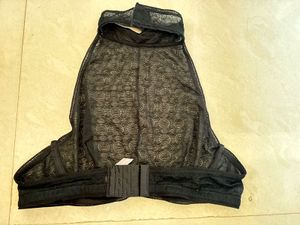 Elegant Black Lace Undewired Top