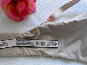 Victoria&#39;s secret  : Elegant Beige inner