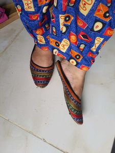 multicolour back open bellies size 6