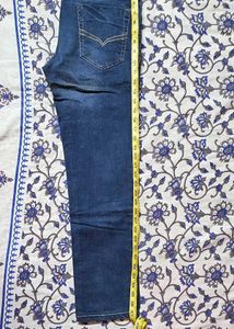 Cantabil Jeans
