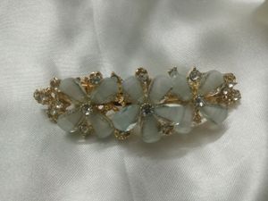 New Hair Clip With Stones