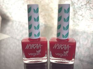 Nykaa Vegan Nail Enamel Set of 2