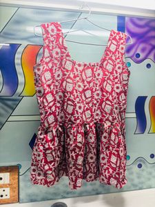 Im Selling Because Other Girl Can Also Look Beauti