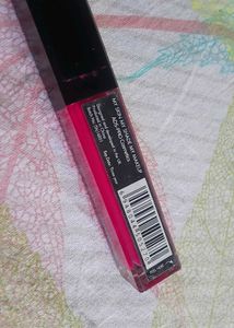 Matte Me Ultra Smooth Lip Cream - Fuchsia