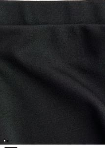 Chic Black Off-Shoulder Top L-Size