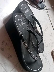 Luna Blu Black Embellished Flip Flops