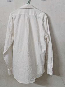 A Very Fine American (Dockers) Brand  Size 42