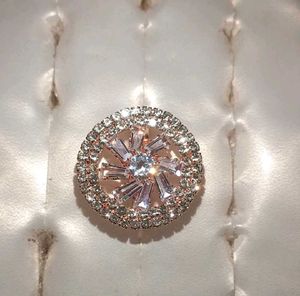 This ring looks gorgeous on your finger