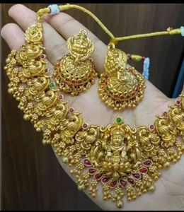 Gold Platted Neclase And Earrings