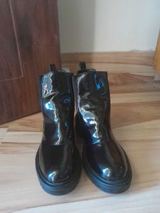 Black Boots