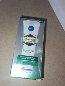 Nivea Luminous EvenGlow Oil Control Serum
