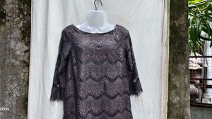 5210. Elegant Gray Lace Dress