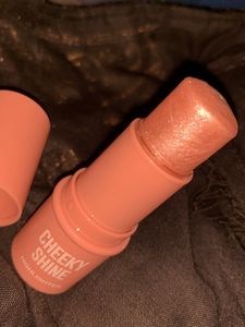 Zudio Cheeky Shine Highlighter Rose Gold