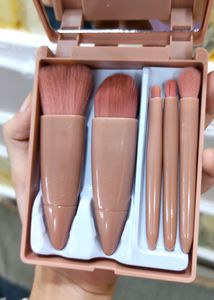 Cute Make-up Brushes Set Of 5 With Mirror
