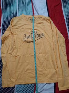 Women&#39;s Yellow Full Sleeves Tee