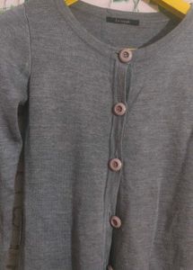 girls gray sweater