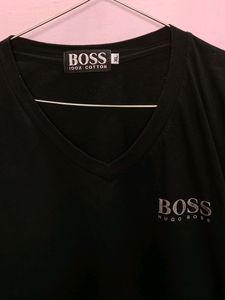 HUGO BOSS Men&#39;s Black Tshirt