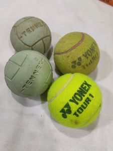 Combo Of 4 Balls