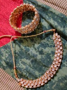 Elegant Kundan Jewelry Set