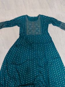 Elegant Teal Embroidered Kurta