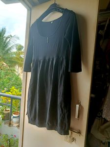 Black Dress With One Side Pocket