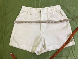 Highrise White Denim Shorts Waist 28