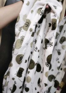 Olive bloom crinkle scraf for women