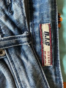 Women’s floral pattern jeans