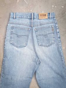 straight fit jeans