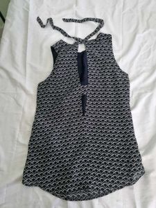 H&amp;M Seashell Top