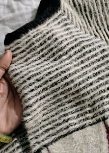 Best Woolen Shrugs And Over Cot