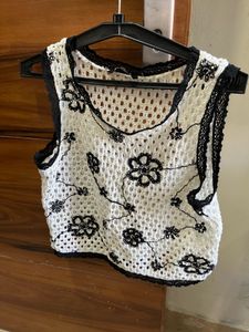 ZUDIO crop white top