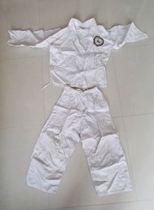Karate Kit For Kids With All Guards And Gloves