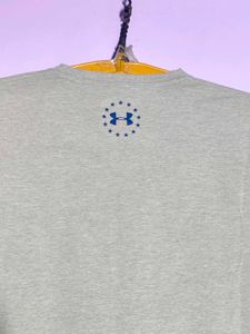 Under Armour Graphic Tee Size L 44/46