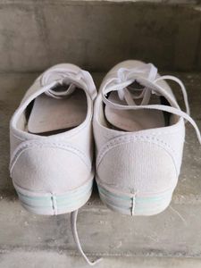 Boys School Shoe White 4 Size