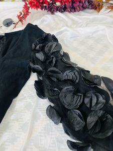 Floral Sleeve Knit Top